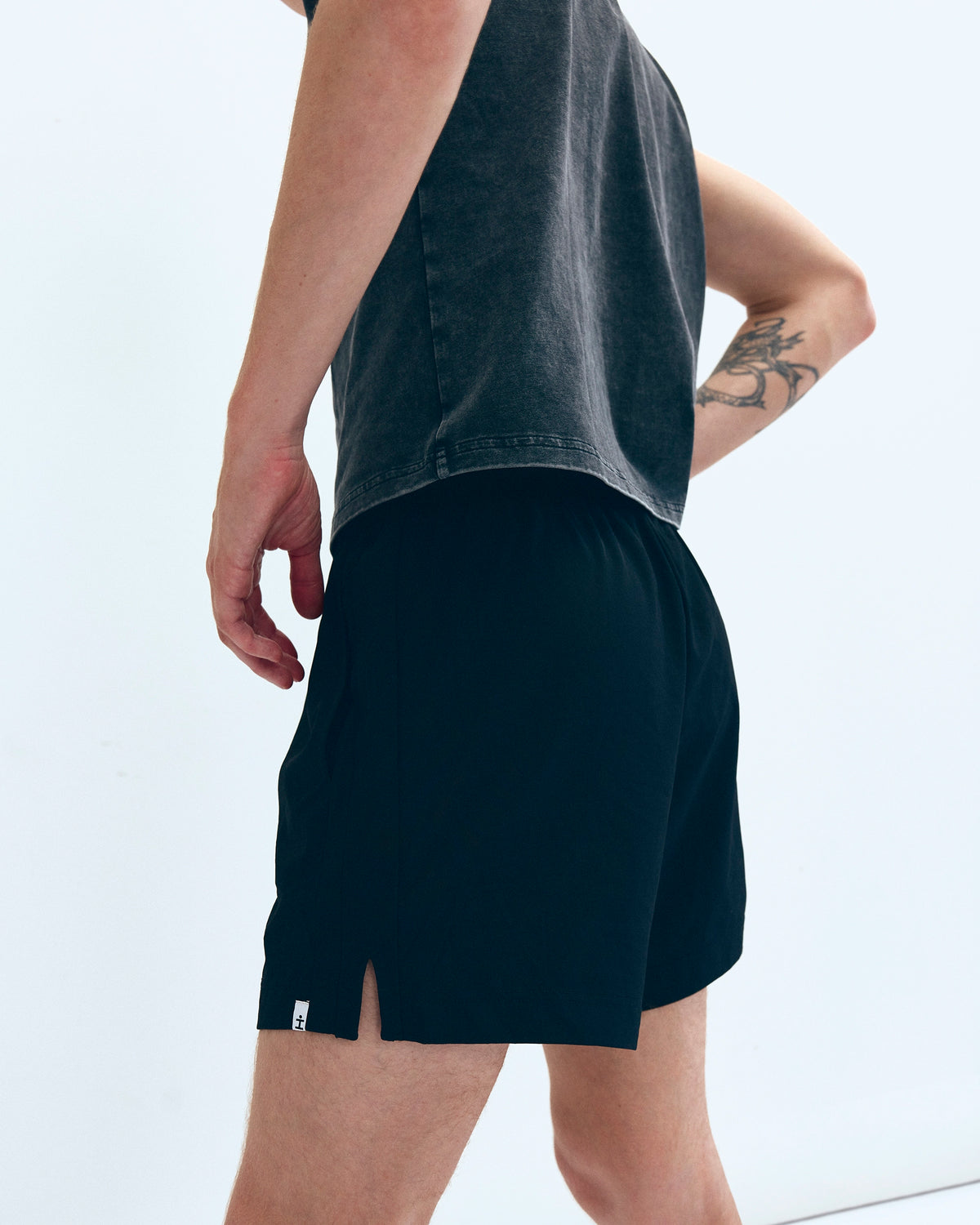 Challenger Short